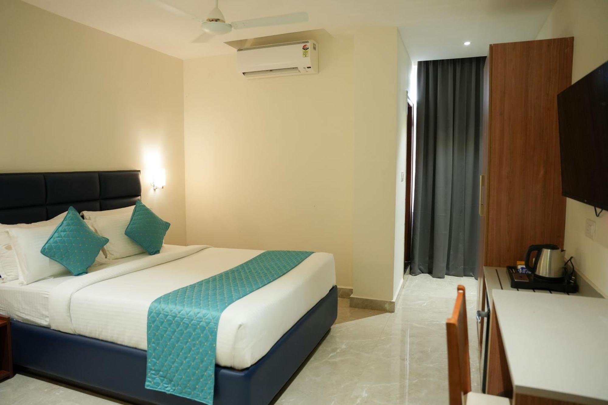 Hotel Maritan - Hitech City, 3*