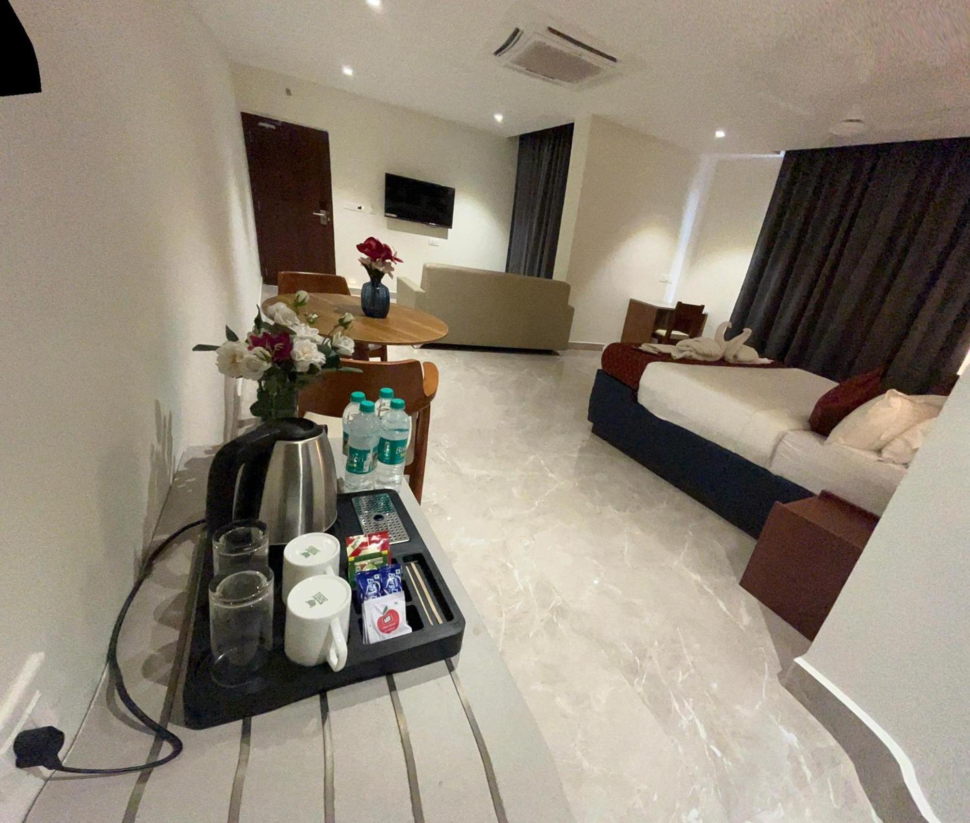 Hotel Maritan - Hitech City,